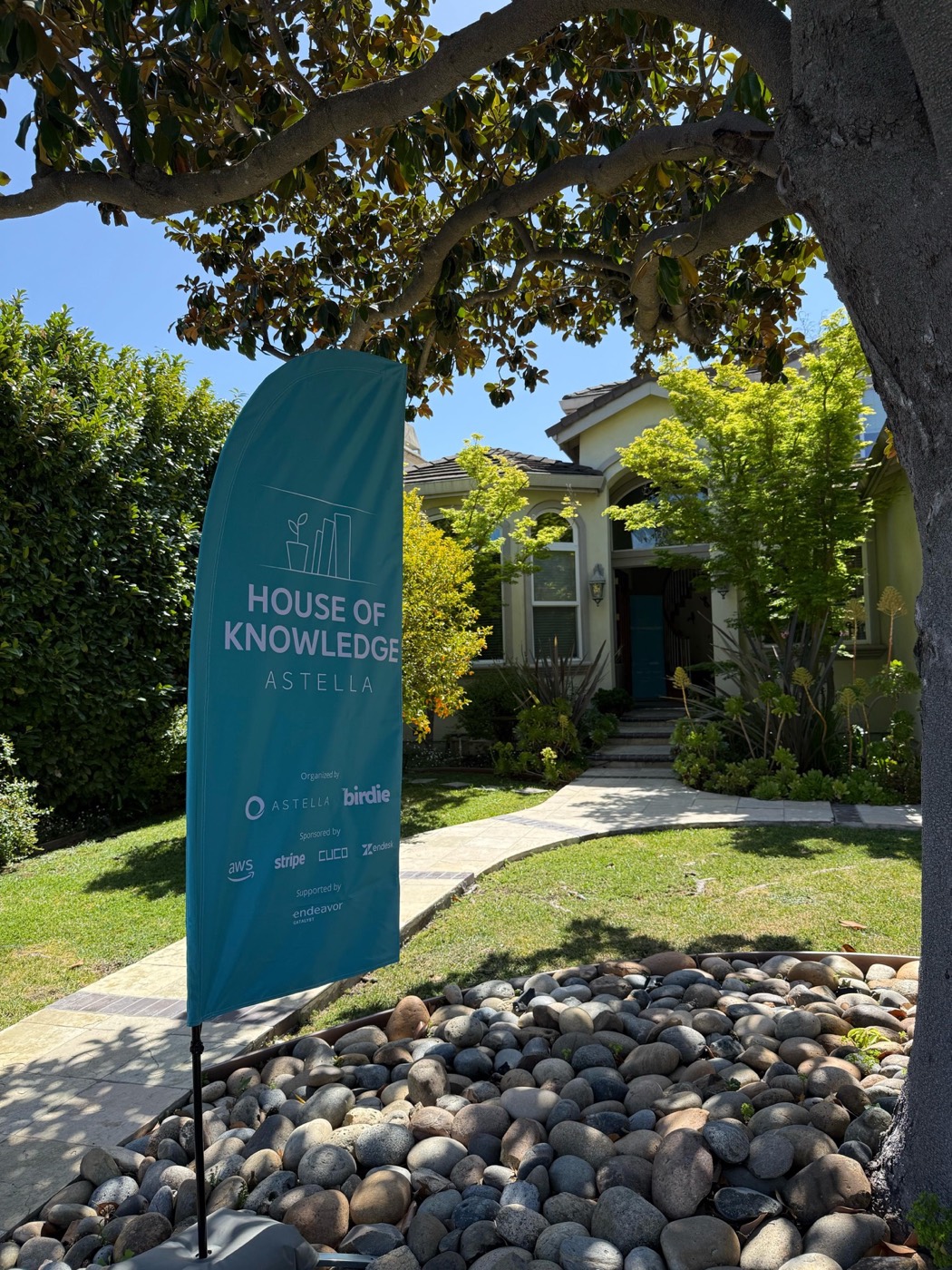 Astella — House Of Knowledge — foto 3
