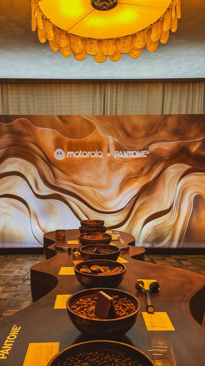Motorola — Color Of The Year — foto 5